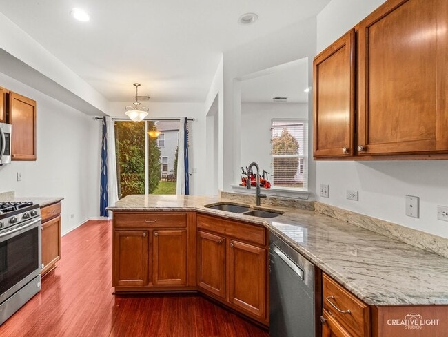 Building Photo - 3166 Bromley Ln