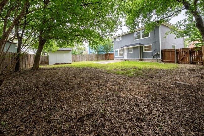 Building Photo - 13701 Cambourne Dr