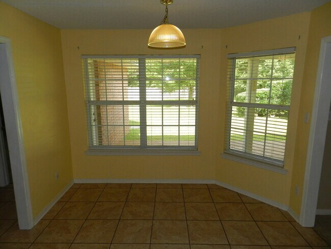 Building Photo - 4995 Pattock Pl