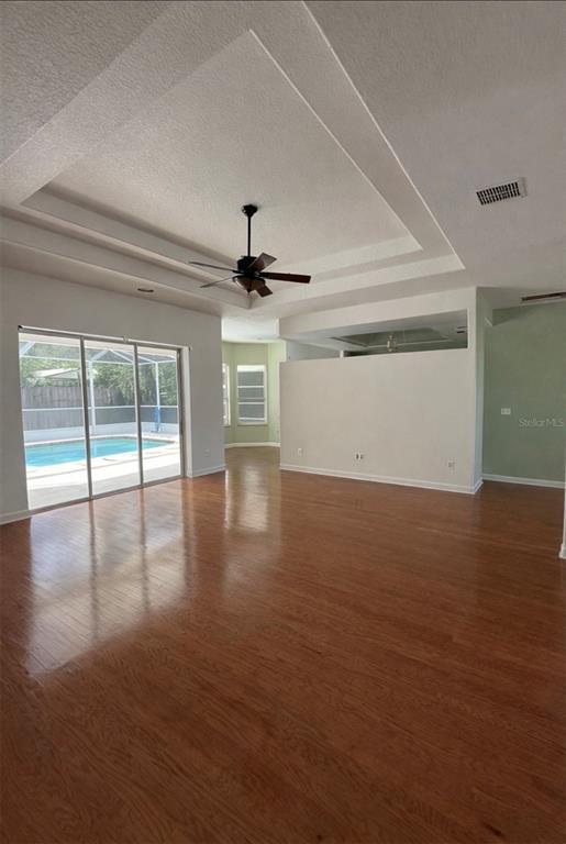 Building Photo - 9460 Hayward Rd