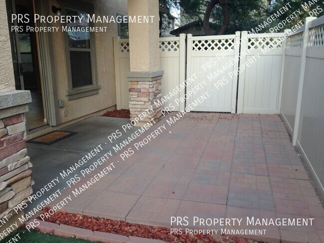 Building Photo - 1007 S Cheshire Ln
