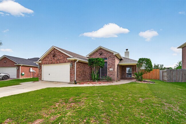 Building Photo - 23914 Glengate Dr