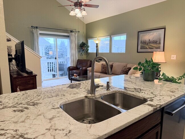 Building Photo - 9438 Ashbury Cir