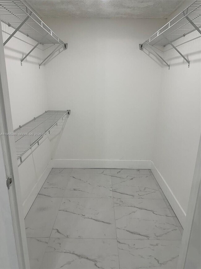 Building Photo - 2600 S University Dr