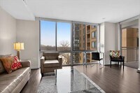 Building Photo - 3718 Midtown Dr