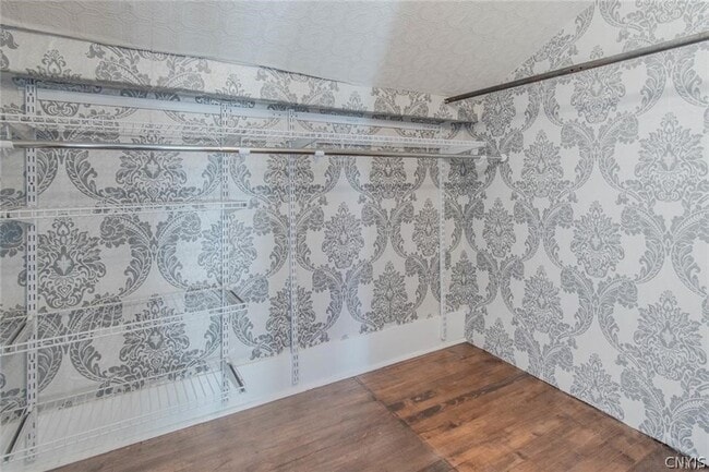 Building Photo - 406 Stone St