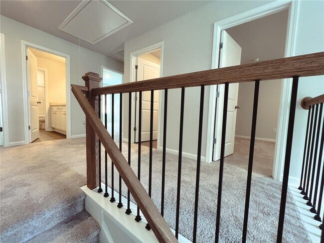 Building Photo - 109 Cedar Wood Trce