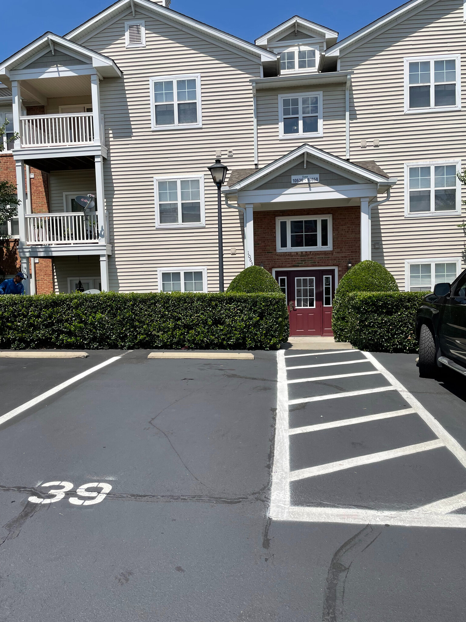 Building Photo - Room in Condo on Hill Point Ct