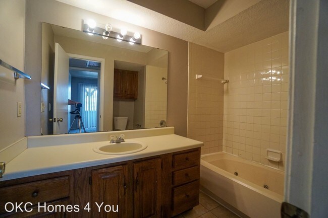 Building Photo - 14329 N Pennsylvania Ave