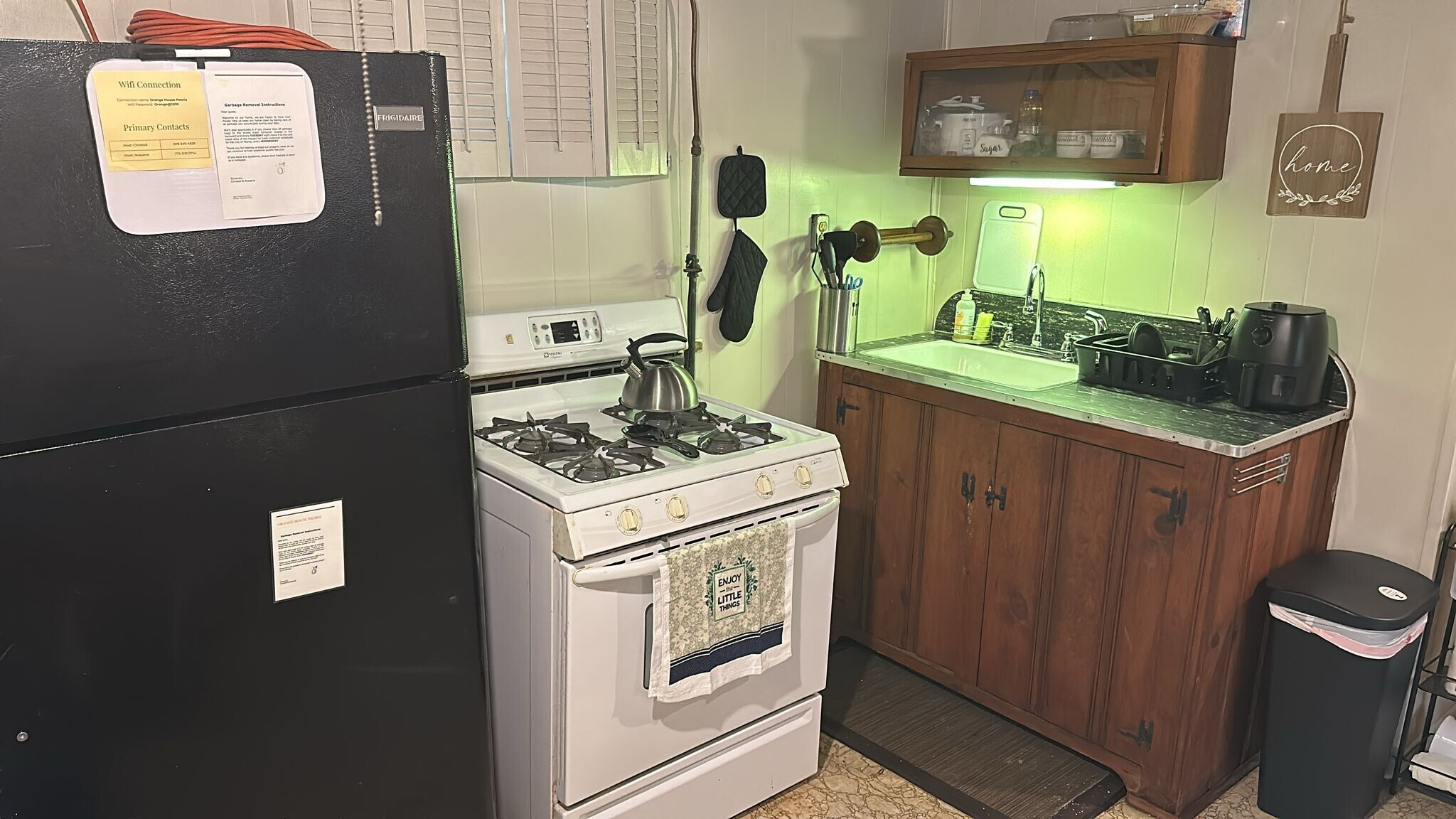 Building Photo - 1200 N Orange St