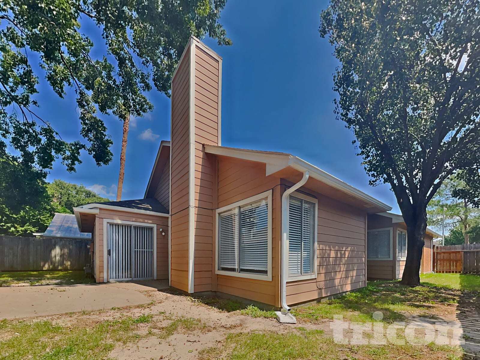 Building Photo - 8559 Spring Green Dr