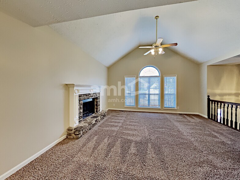 Building Photo - 624 Glendale Forest Dr