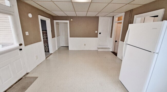 Building Photo - 523-523 1/2 Frederick Street