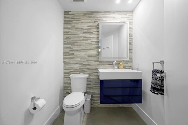 Building Photo - 3802 NE 207th St