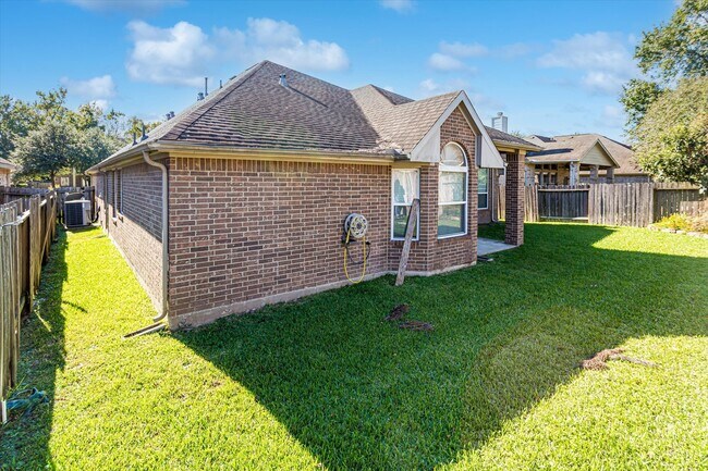 Building Photo - 14322 Baron Creek Ln