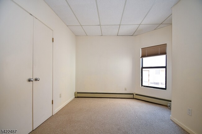 Building Photo - 431 Springfield Ave