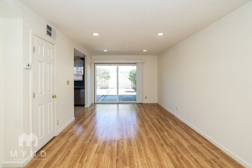 Building Photo - 34320 Gadwall Common