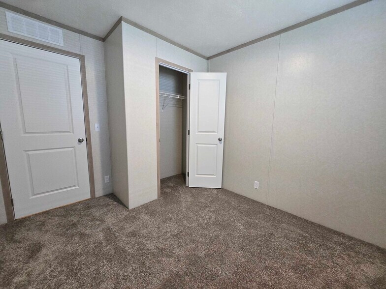 Building Photo - 52705 Van Buren Dr