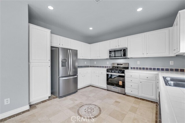 Building Photo - 962 Redtail Dr