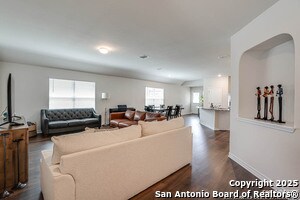 Building Photo - 9811 Kalm Brome