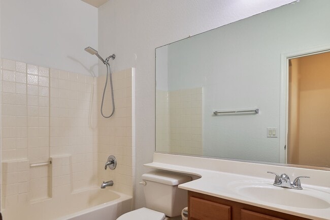 Building Photo - 2340 W Dusty Wren Dr