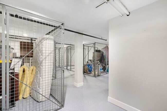 Building Photo - 409 Westfield Ave