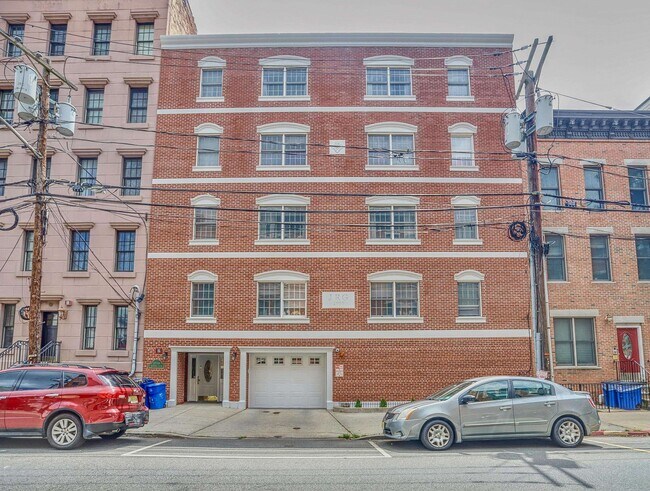 Building Photo - 217-219-219 Clinton St