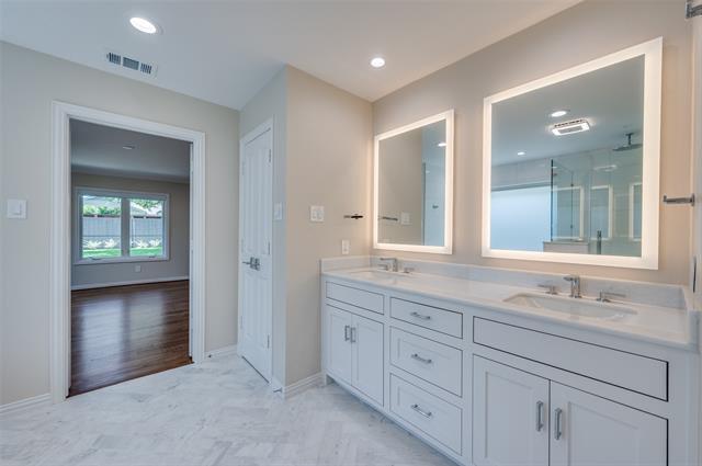 Building Photo - 7154 Stonetrail Dr