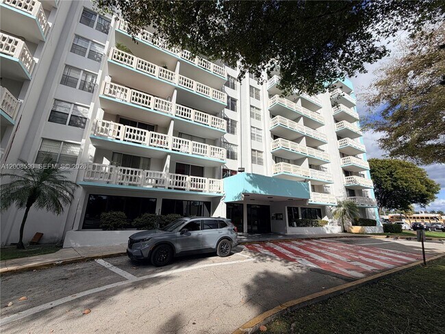 Building Photo - 15600 NW 7th Ave