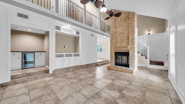 Building Photo - Find comfort, style, and convenience in this beautiful 3-bedroom home located in a desirable gate...