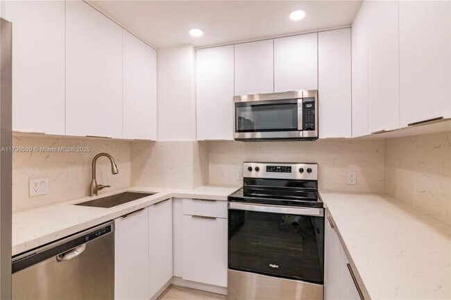 Primary Photo - 2 bedroom in Sunny Isles Beach FL 33160