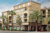 Building Photo - Pinnacle at Fullerton