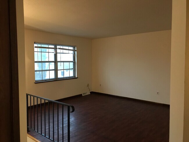 Building Photo - 1484-86 Sonora Dr.
