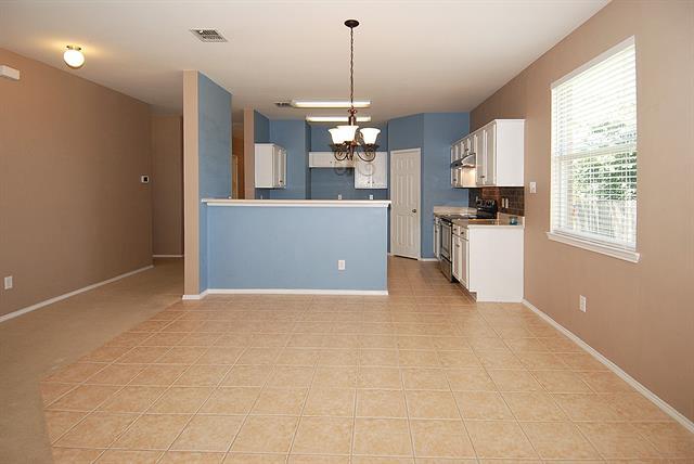 Building Photo - 9732 Kingsmill Dr