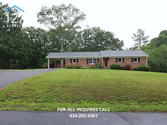 Building Photo - Beautifully Renovated 3 Bedroom Home in Pr...