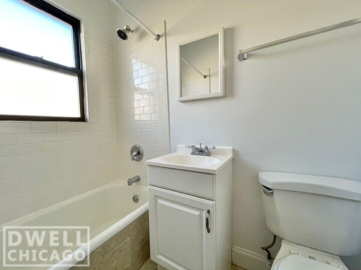 Building Photo - 2639 N Spaulding Ave