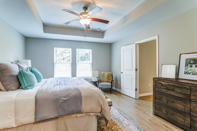 Building Photo - 237 Treadstone Wy