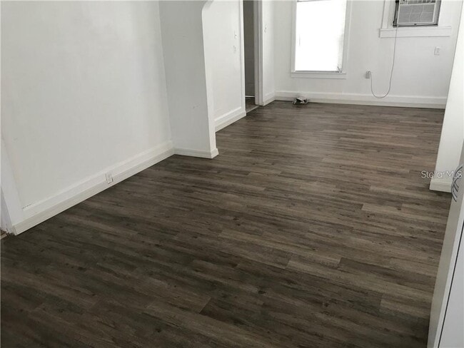 Building Photo - 1933 47th St S