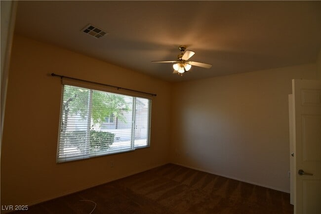 Building Photo - 3617 Kittiwake Rd