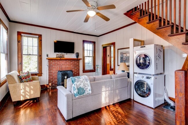 Building Photo - 116 Reid St