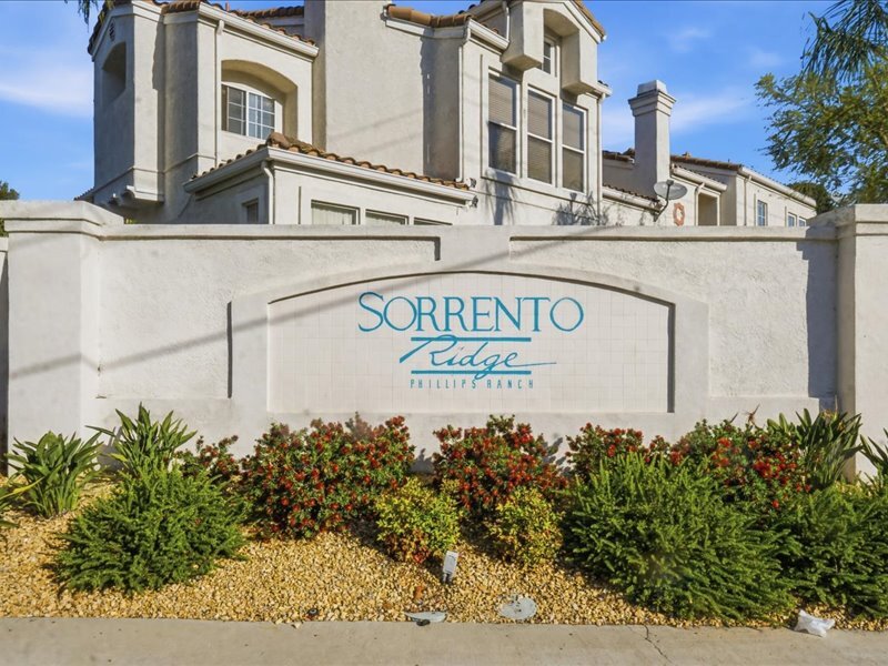 Building Photo - 356 Carrione Ct