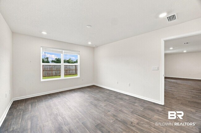 Building Photo - 14615 Dayton Cir