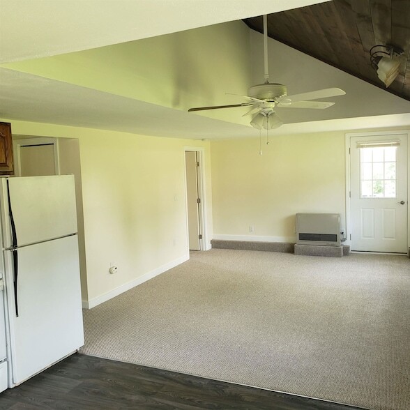 Building Photo - 49 Pine Hill Rd