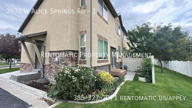 Primary Photo - 2631 Alice Springs Rd