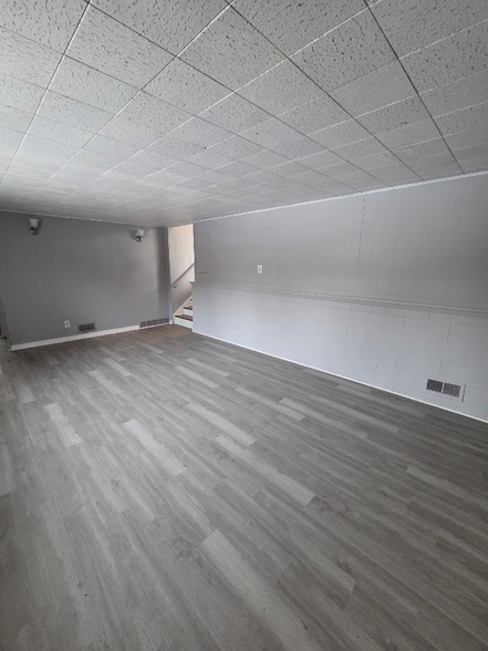 Building Photo - 5702 Oxley Dr