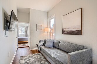 Building Photo - 601 S Pennsylvania St