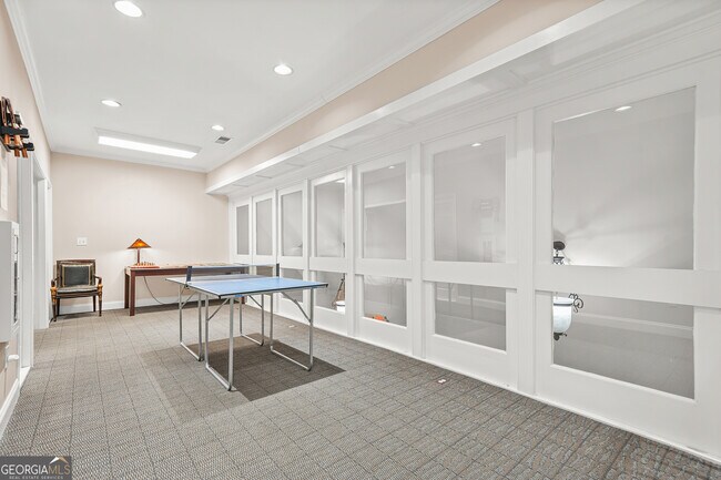 Building Photo - 23203 Plantation Dr NE