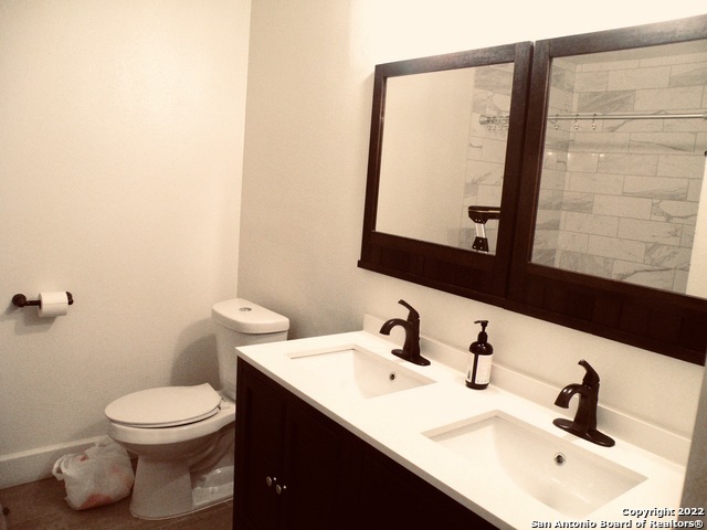 Building Photo - 13903 Cedar Canyon