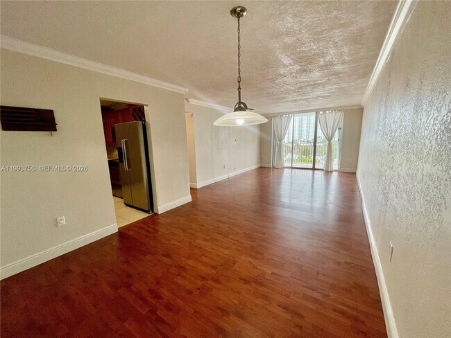 Building Photo - 2851 NE 183rd St