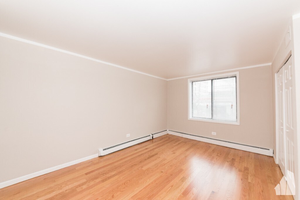 Building Photo - 1515 W Morse Ave